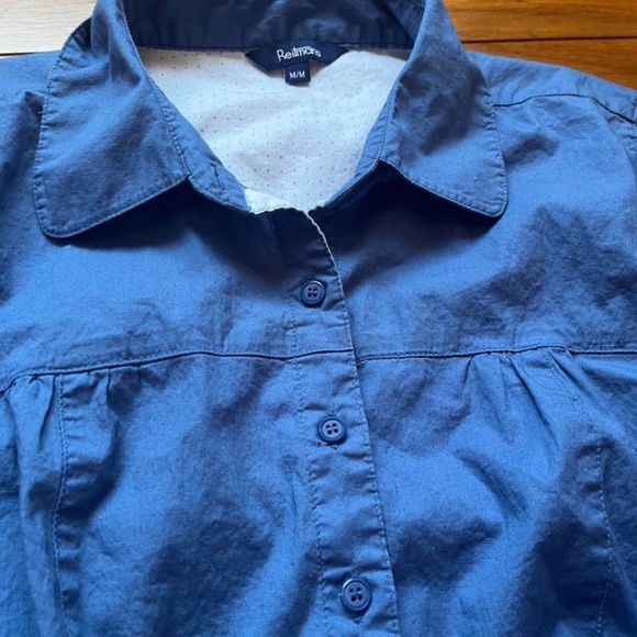 Reitmans Blue and white blouse - Picture 2 of 2